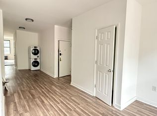 534 E 14th St #1A, New York, NY 10009