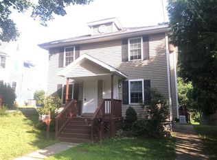 62 Amherst St, Worcester, MA 01602