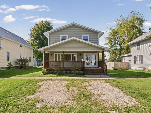 218 E Orleans St, Paxton, IL 60957