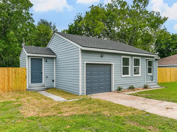 508 Azalea Drive, La Marque, TX 77568