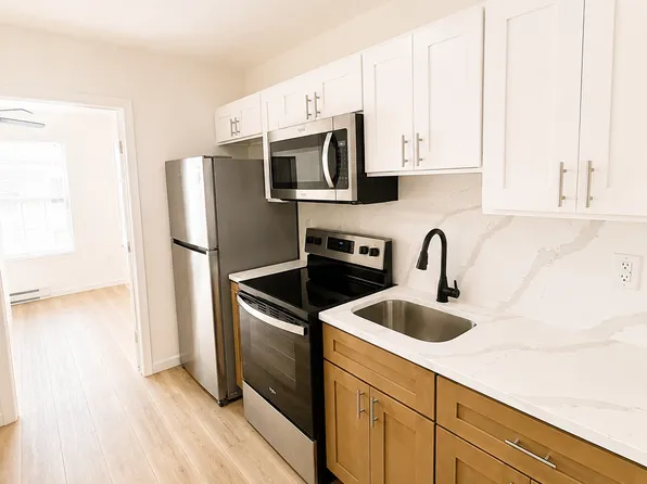 1527 W Westmoreland St APT 3, Philadelphia, PA 19140