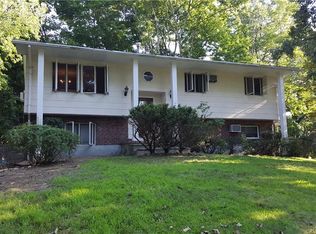 17 Sylvan Rd, Monsey, NY 10952