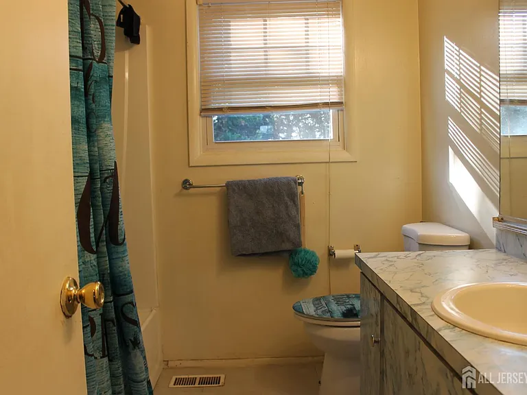 39 Independence Ct — Photo 22