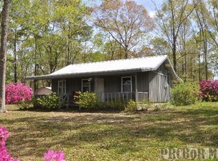 390 John Amacker Rd, Carriere, MS 39426