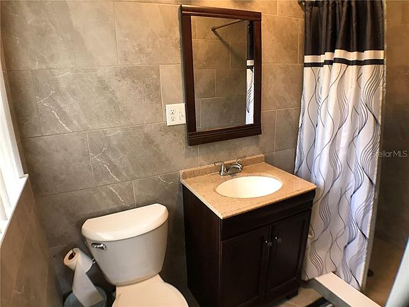 3rd image of 3890 Gardenia Dr