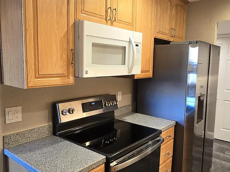 825 Oak Grove Rd #49 — Photo 5