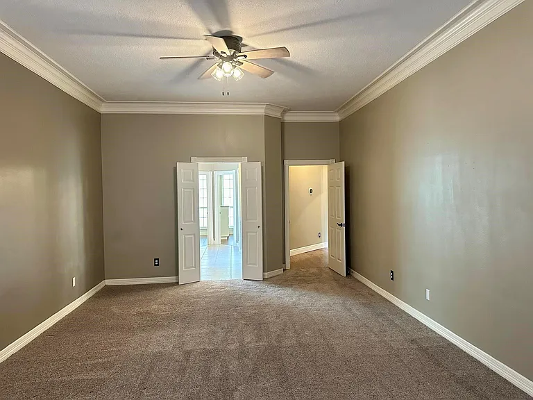 289 Waterford Way — Photo 12