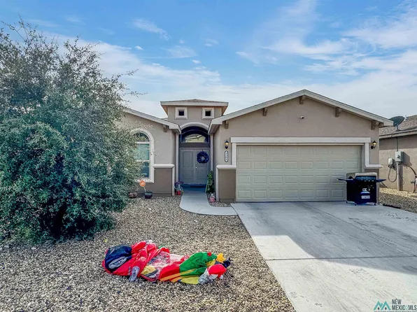 5303 W Big Red Rd, Hobbs, NM 88240