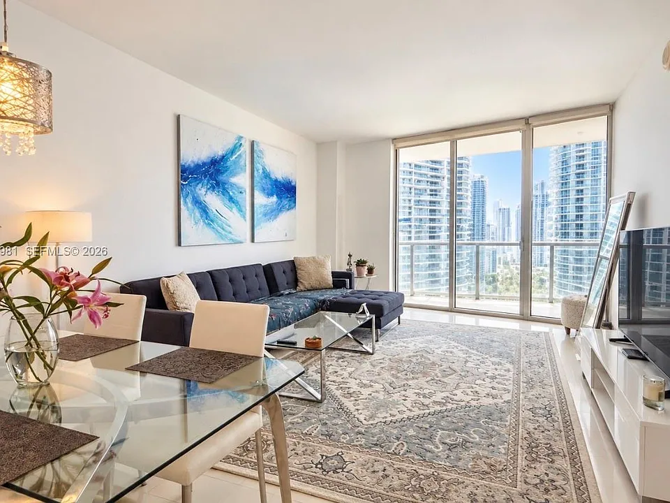475 Brickell Ave #3512