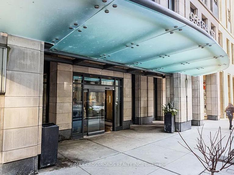 955 Bay St #521 — Photo 2