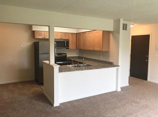 881 N Scheurmann Rd APT 8, Essexville, MI 48732