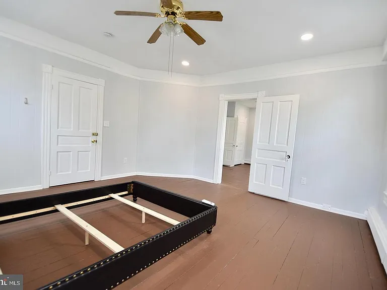 205 Oakley St #2 — Photo 17