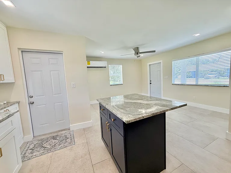 8658 SE Anthion Way — Photo 10