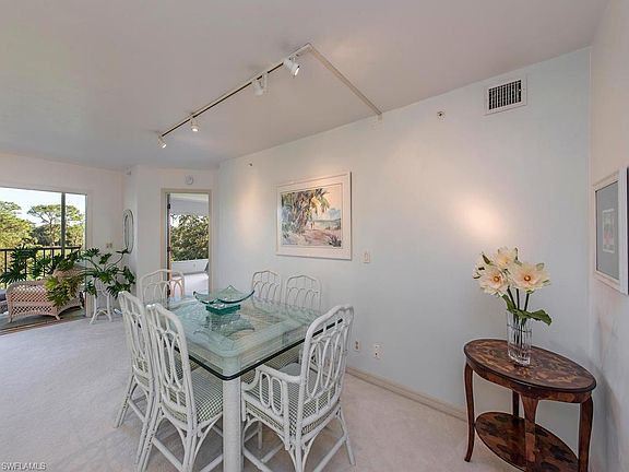 4th image of 26880 Wedgewood Dr APT 302