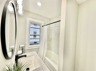 373-375 Hampden St, Chicopee, MA 01013