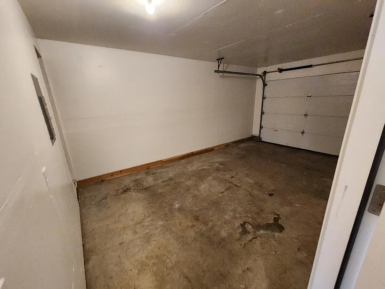 1 car garage