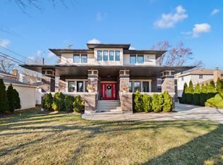 2921 Simpson St, Evanston, IL 60201