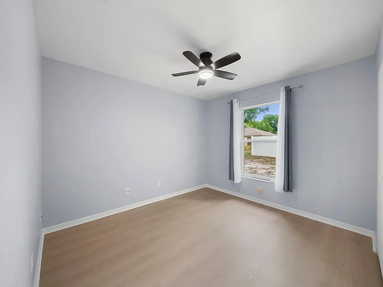 15624 Sunny Crest Ln — Photo 25