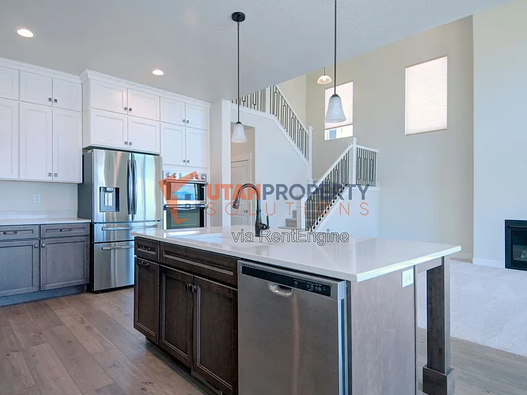 1353 W Quailhill Rd — Photo 10