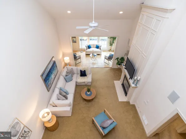 308 Primrose Dr, Lansdale, PA 19446