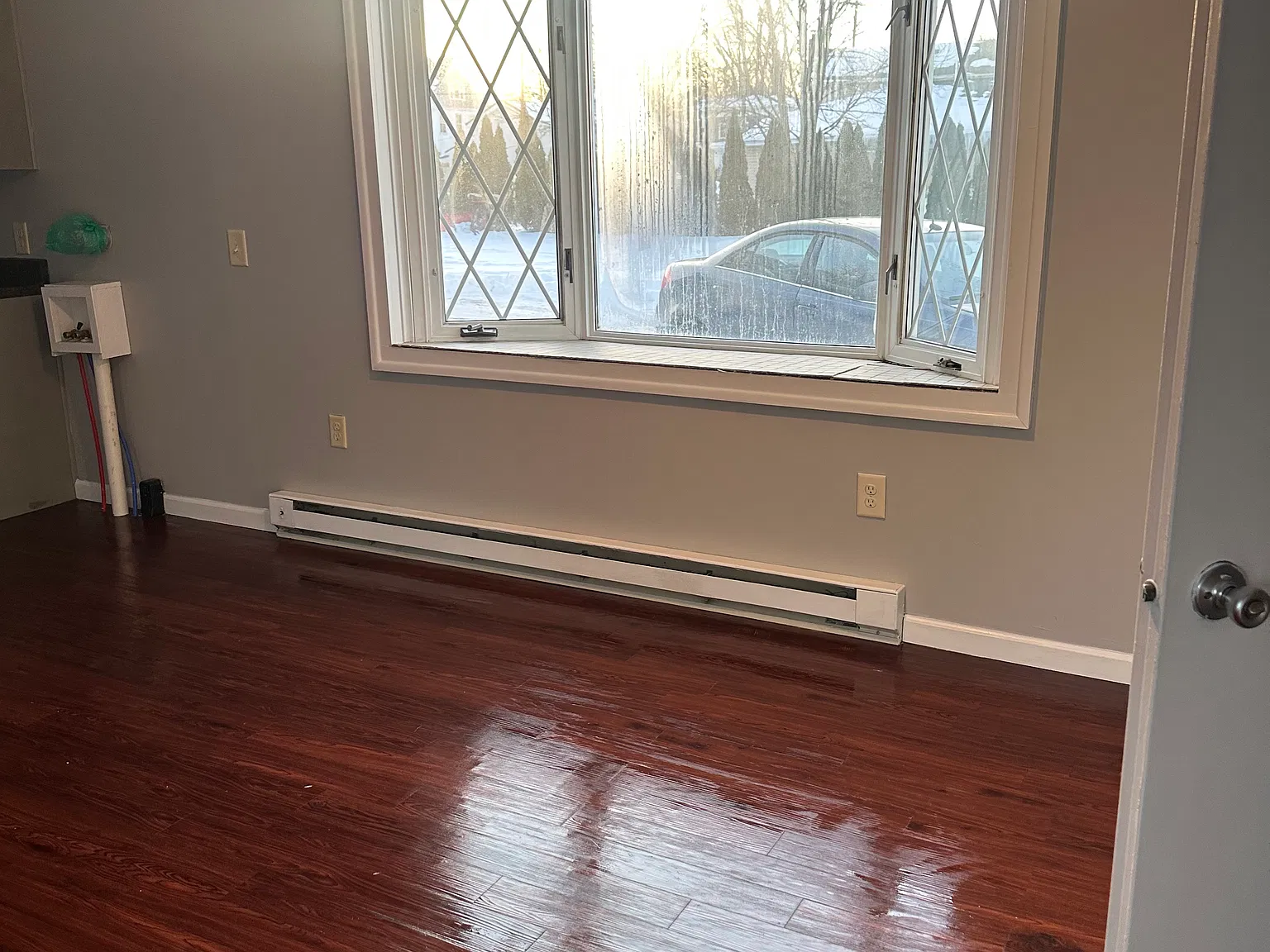 1 bed, 700 sqft, $1,400 — Photo 2