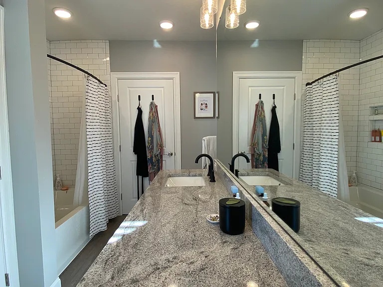 1183 Cook Ave #LOWER — Photo 4