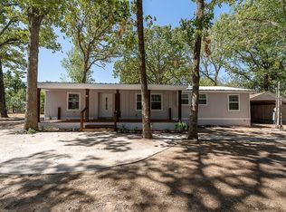 110 Daniel Dr, Mabank, TX 75156