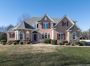 211 Apple St, South Hill, VA 23970
