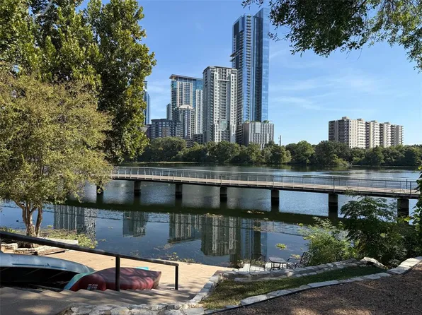 500 E Riverside Dr APT 216, Austin, TX 78704
