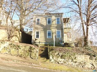 11 Division St, Norwich, CT 06360