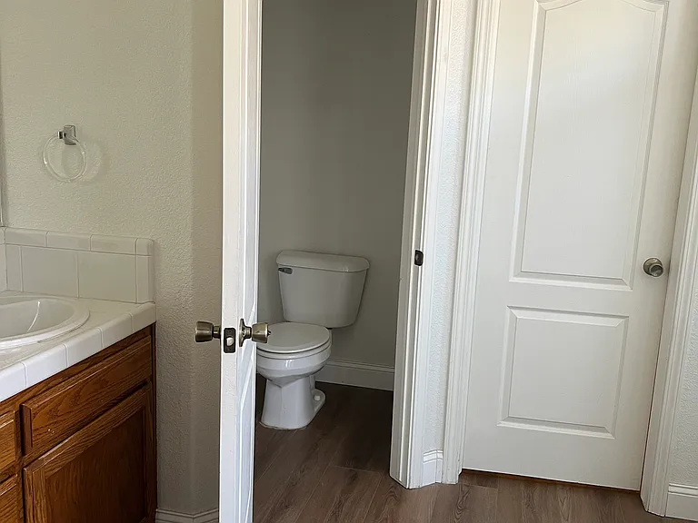 9226 N Jade Ave — Photo 9
