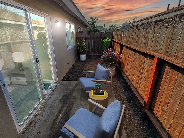 8231 Ellis Ave — Photo 9