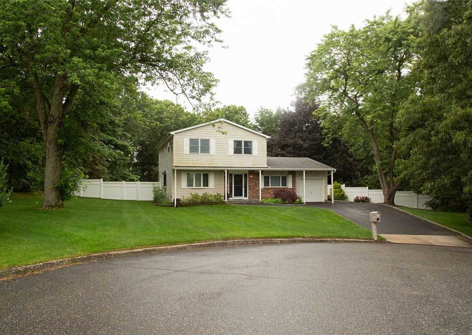 1st image of 8 Russell Ct