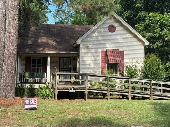 732 Franklin St, Grenada, MS 38901