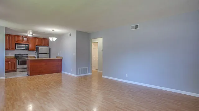34848 Starling Dr — Photo 3