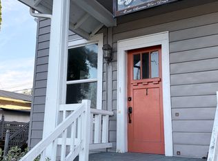 906 E Marine View Dr APT 1, Everett, WA 98201
