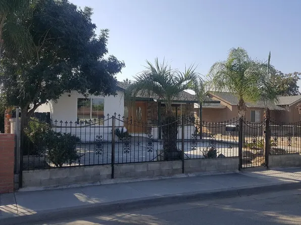 8321 Collison St, Lamont, CA 93241