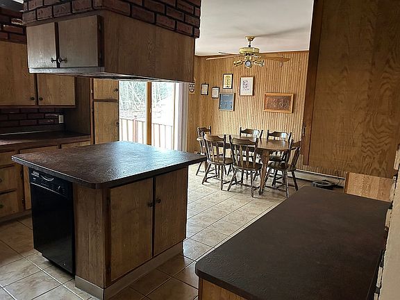 3rd image of 51 Pellman Pl