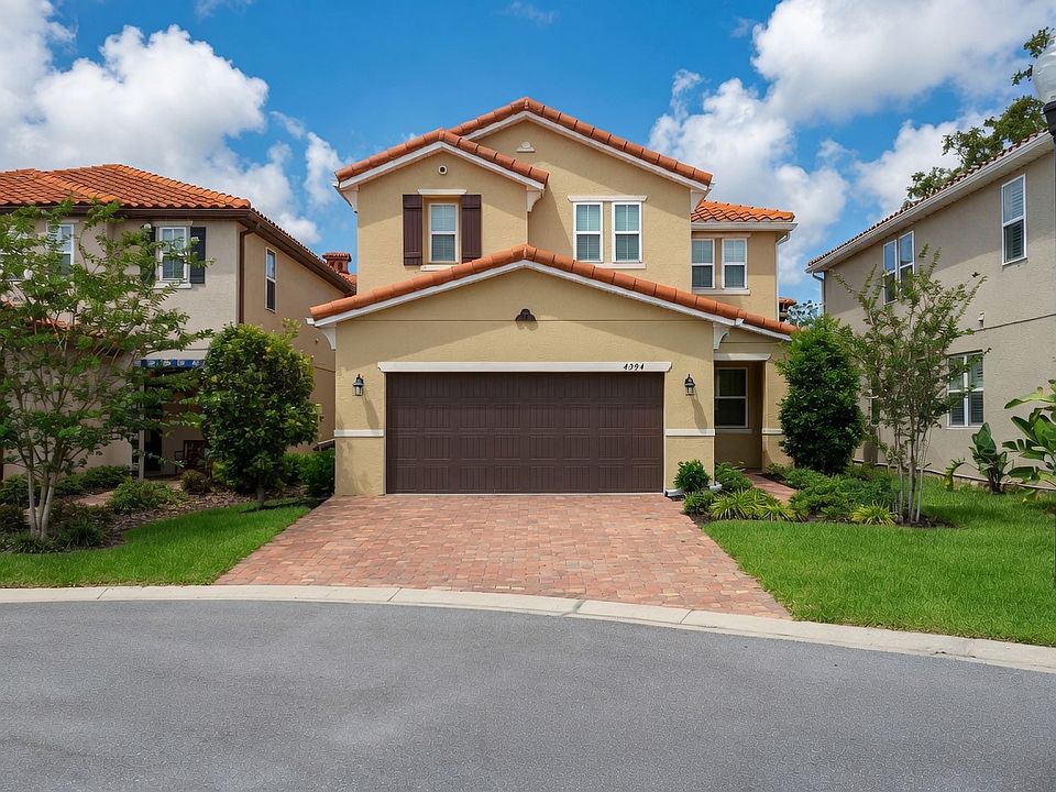 3,117 sq ft across 2 stories
4 spacious bedrooms, loft, den, living and family room
2.5 bathrooms
Attached 2-car garage
