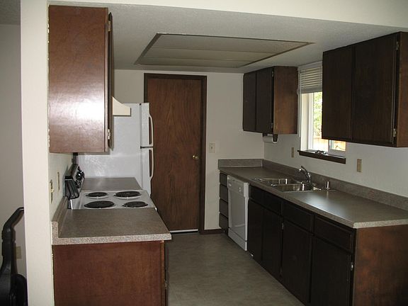 5th image of 6325 58th Avenue Ct W