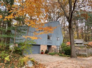 7777 Cascade Rd SE, Grand Rapids, MI 49546