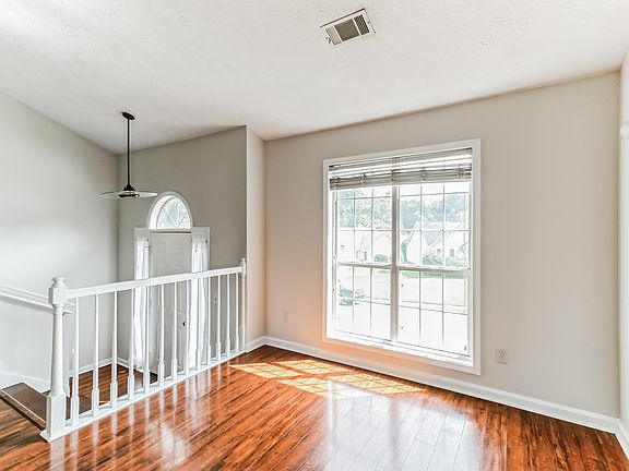 5th image of 2325 Golden Valley Dr