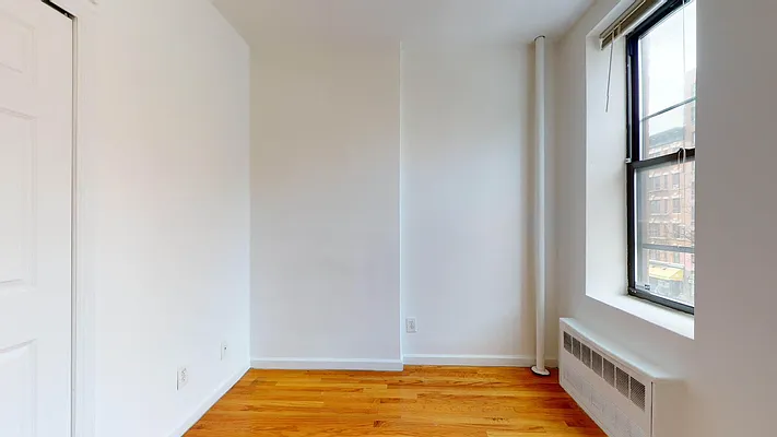 Rented by Bond New York | media 6