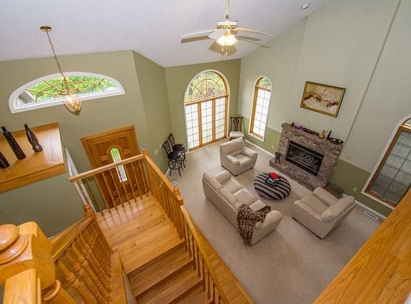 5th image of 25693 Shorewood Ct