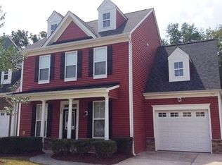 137 Tuscarora Ln, Clayton, NC 27520