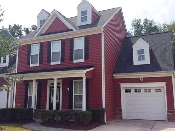 137 Tuscarora Ln, Clayton, NC 27520