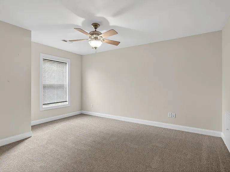 1136 Arlynn Ln — Photo 13
