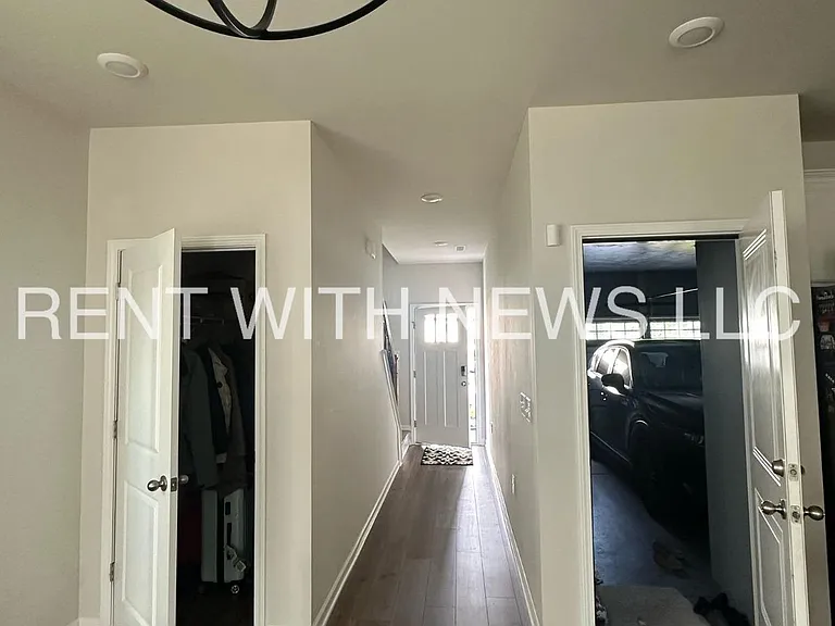 434 Diversity Way — Photo 16