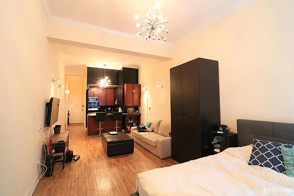Rented by Oxford Property Group | media 3