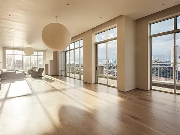 60 Broadway APT 2A, Brooklyn, NY 11249